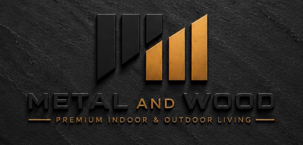 Metal & Wood Logo Fire & Ice auf dunklem Strukturhintergrund